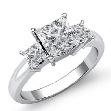 Classic Prong Set 3 Stone diamond Ring Platinum 950