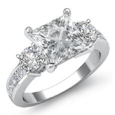 3 Stone Channel Sidestone diamond Ring 18k Gold White