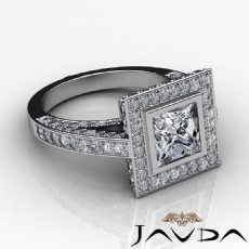 Halo Bezel Setting Sidestone diamond Ring 18k Gold White