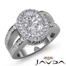 Glamorous Vintage Halo diamond Ring 18k Gold White